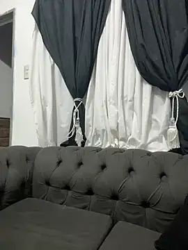 PEACHY439 online show from March 22, 2025, 1:43 am