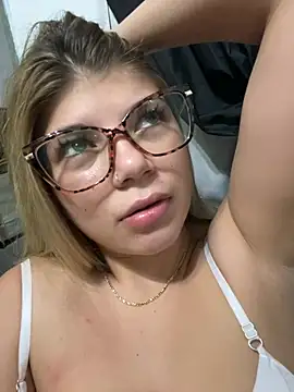 PEACHY439 online show from March 6, 2025, 8:30 am