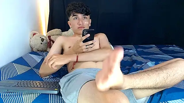 benji hoter online show from March 8, 2026, 2:42 pm