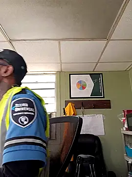 Txdarkmeat74 online show from February 10, 2026, 6:40 pm