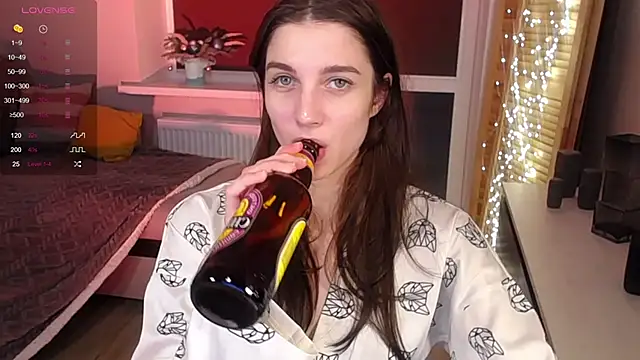 Snapshot of Abigail_Wills chatting on February 12, 2025, 12:27 am Abigail Wills online show from February 12, 2025, 12:27 am