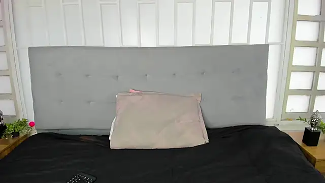 Snapshot of ChloeHarris chatting on September 12, 2025, 9:14 pm ChloeHarris online show from September 12, 2025, 9:14 pm