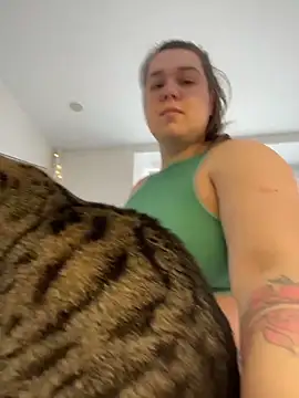 SuzieMurray online show from April 15, 2026, 9:15 am