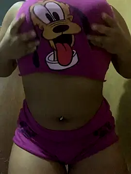 nanaypretinha online show from December 3, 2024, 5:38 pm