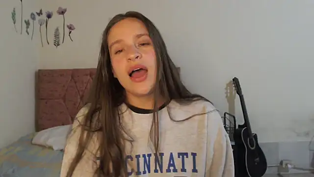 Snapshot of Serenity chatting on November 1, 2025, 1:23 am Serenity online show from November 1, 2025, 1:23 am