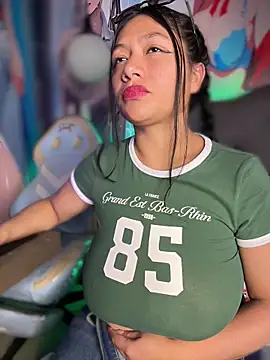 Im Little online show from January 19, 2026, 2:59 am