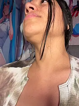 Im Little online show from May 20, 2026, 3:25 am