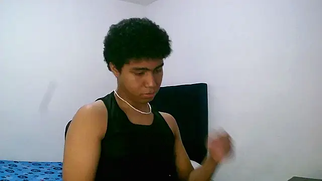 sexy diamante  online show from April 29, 2026, 5:11 am