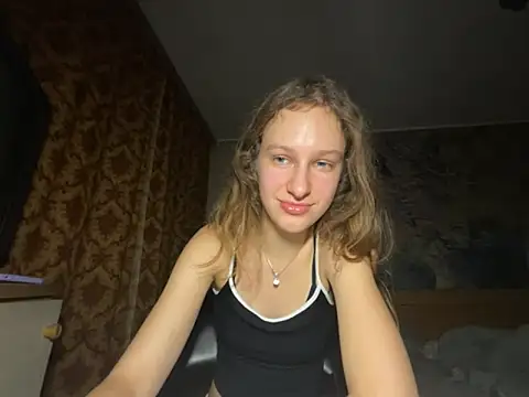 Snapshot of Eva_Angel3 chatting on November 4, 2025, 6:33 pm Eva Angel3 online show from November 4, 2025, 6:33 pm