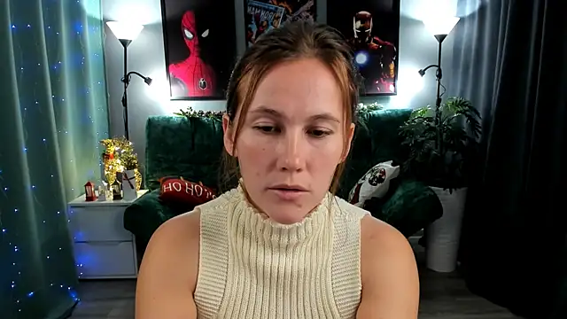 Snapshot of MichelleOrtis chatting on December 16, 2025, 12:42 pm MichelleOrtis online show from December 16, 2025, 12:42 pm