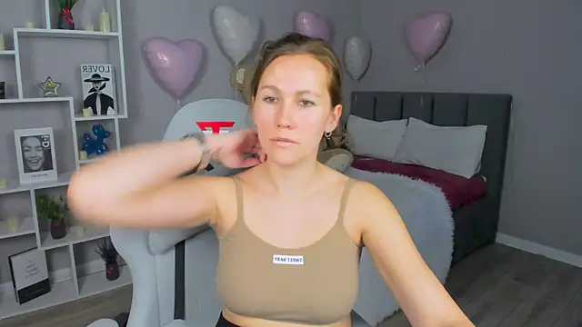 Snapshot of MichelleOrtis chatting on February 22, 2026, 6:27 am MichelleOrtis online show from February 22, 2026, 6:27 am