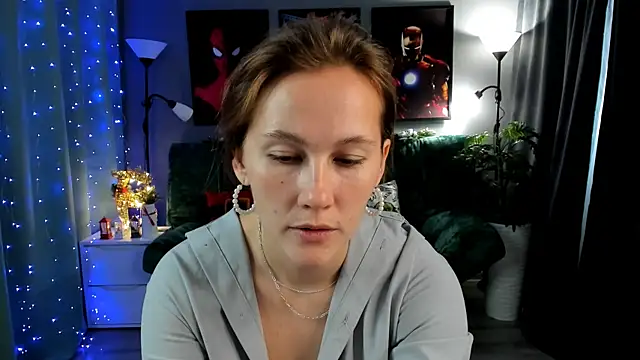 Snapshot of MichelleOrtis chatting on December 15, 2025, 6:41 am MichelleOrtis online show from December 15, 2025, 6:41 am