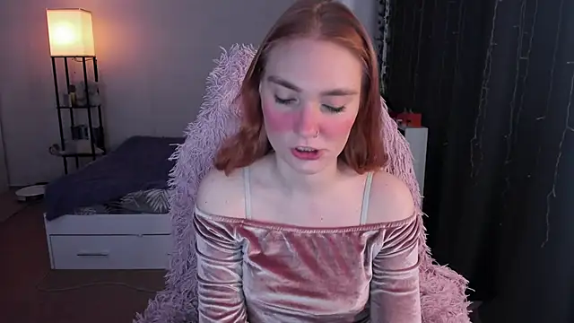 Snapshot of ReddHotPipper chatting on February 14, 2026, 3:29 am ReddHotPipper online show from February 14, 2026, 3:29 am