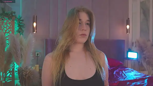 Smiley Mia online show from March 30, 2026, 5:09 am