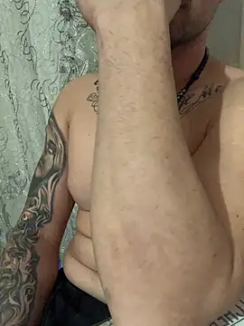 lora19922 online show from February 6, 2025, 8:45 pm