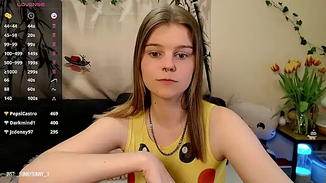 Moona xx online show from March 20, 2025, 9:02 pm