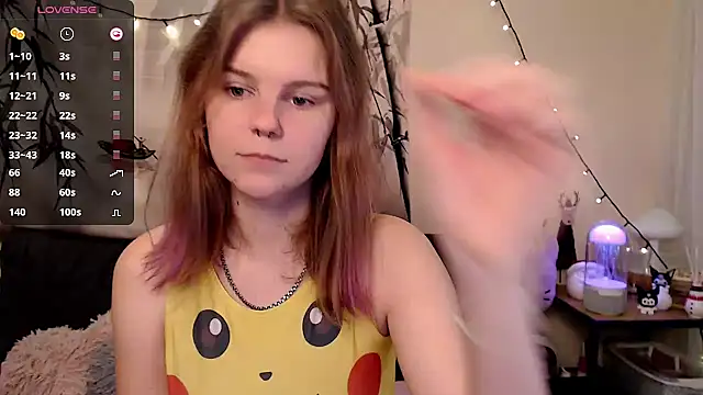 Moona xx online show from January 7, 2025, 8:42 pm