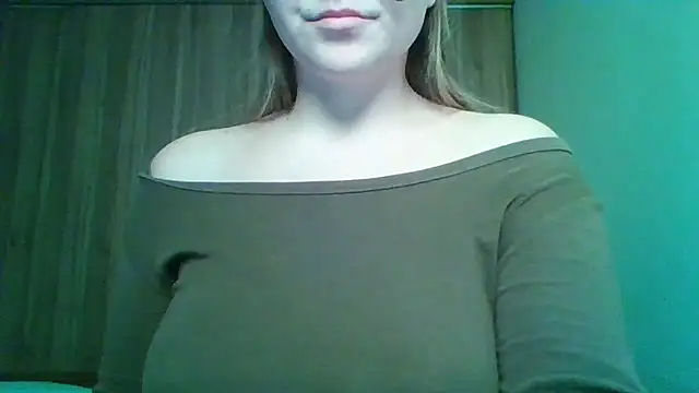 Evasapples online show from April 4, 2026, 10:16 pm