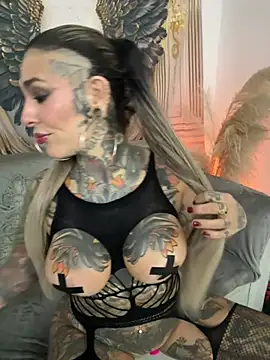 Snapshot of remyflux666 chatting on March 15, 2026, 1:45 am remyflux666 online show from March 15, 2026, 1:45 am