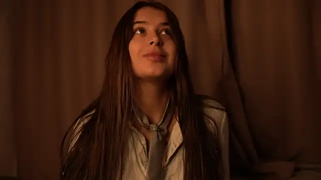 elisa moon online show from October 11, 2025, 4:52 pm