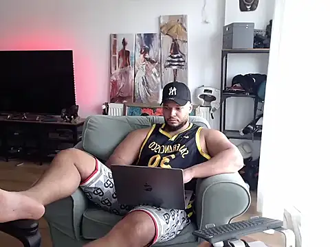 Snapshot of 1LordKingsley chatting on July 16, 2026, 4:20 am 1LordKingsley online show from July 16, 2026, 4:20 am