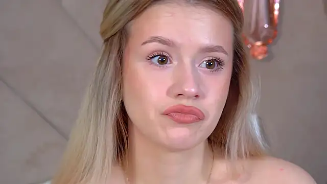 MilanaBalmain online show from February 20, 2026, 4:31 am