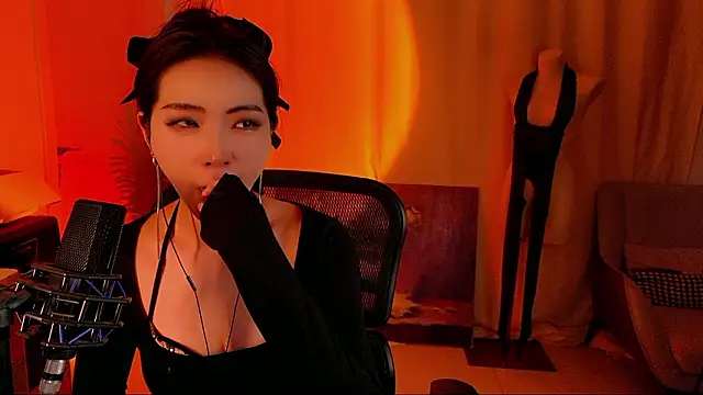 siji kiki online show from March 18, 2026, 12:51 pm