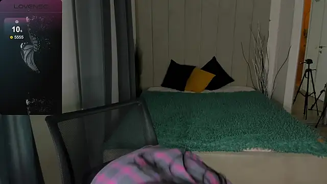 baby  kim online show from February 21, 2025, 4:07 am