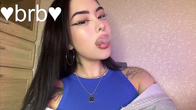 Snapshot of baby__kim chatting on February 28, 2026, 6:51 pm baby kim online show from February 28, 2026, 6:51 pm