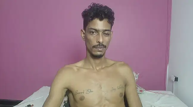 Snapshot of Albertwd420 chatting on December 17, 2024, 5:51 am Albertwd420 online show from December 17, 2024, 5:51 am