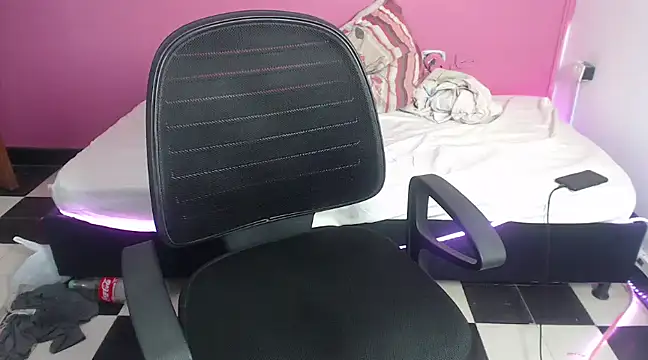 Snapshot of Albertwd420 chatting on January 25, 2025, 10:19 am Albertwd420 online show from January 25, 2025, 10:19 am