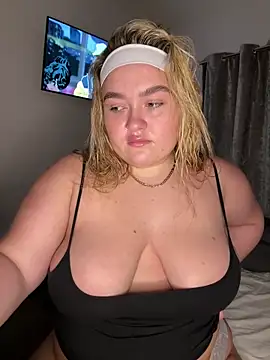 Dolly19x online show from December 7, 2024, 10:34 pm