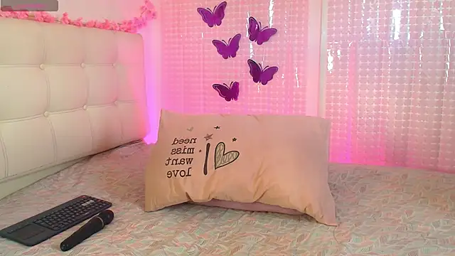 Madysson leee online show from November 8, 2025, 2:42 pm