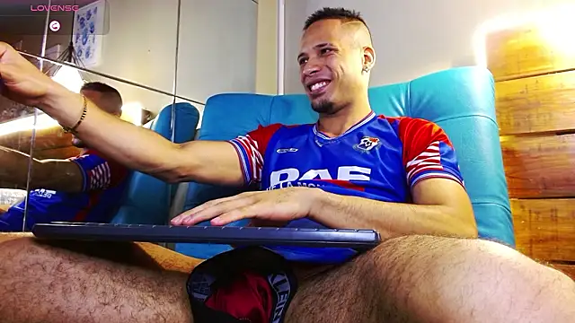 Snapshot of SonicJ25 chatting on February 20, 2026, 10:12 pm SonicJ25 online show from February 20, 2026, 10:12 pm