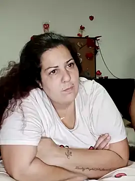 kittymorenita26 online show from February 3, 2025, 10:00 pm