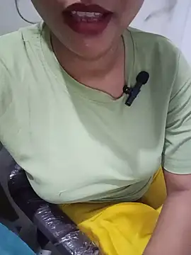 Snapshot of EeshaBhabi chatting on July 15, 2026, 1:51 pm EeshaBhabi online show from July 15, 2026, 1:51 pm