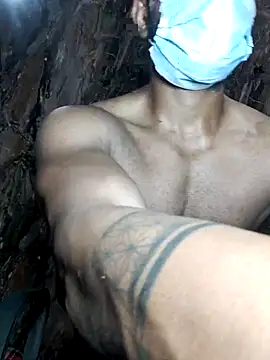 rony6663 online show from October 31, 2025, 6:32 am