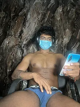 rony6663 online show from April 11, 2026, 5:27 pm