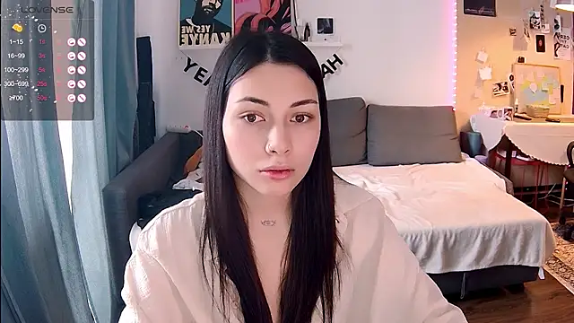 valorant girl online show from March 10, 2026, 9:46 am