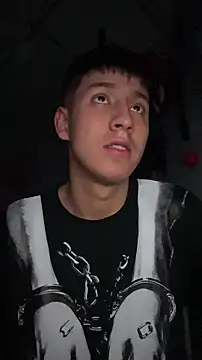 Snapshot of Stiven_017 chatting on February 13, 2026, 1:05 am Stiven 017 online show from February 13, 2026, 1:05 am