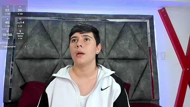 AbbySmiitth  online show from April 8, 2026, 11:06 pm