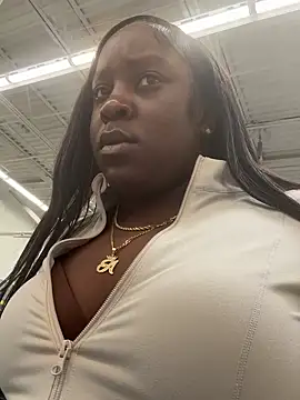 Snapshot of Insultedbalceni chatting on March 11, 2025, 11:26 pm Insultedbalceni online show from March 11, 2025, 11:26 pm