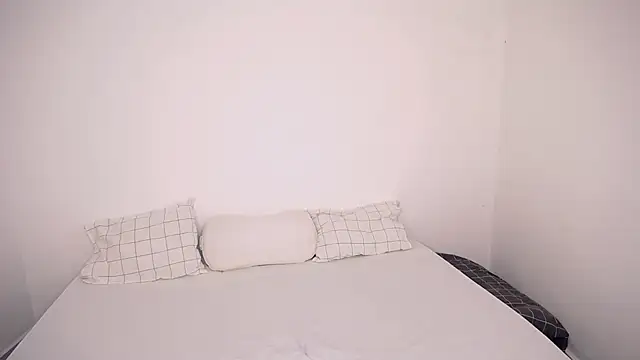 LizzyCox online show from December 10, 2024, 3:20 am