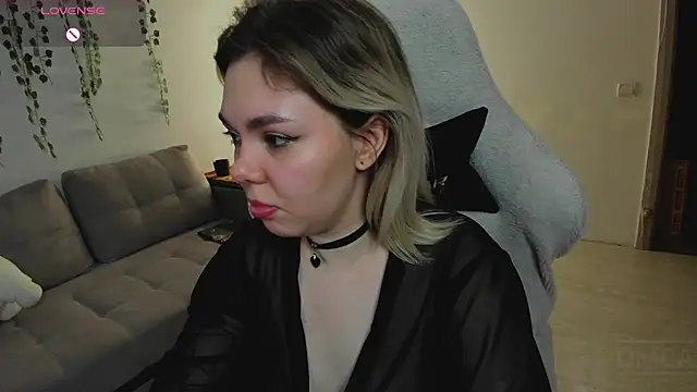 Snapshot of whoa-hoa-hoa-hoa-hoa chatting on February 13, 2026, 5:02 pm whoa-hoa-hoa-hoa-hoa online show from February 13, 2026, 5:02 pm