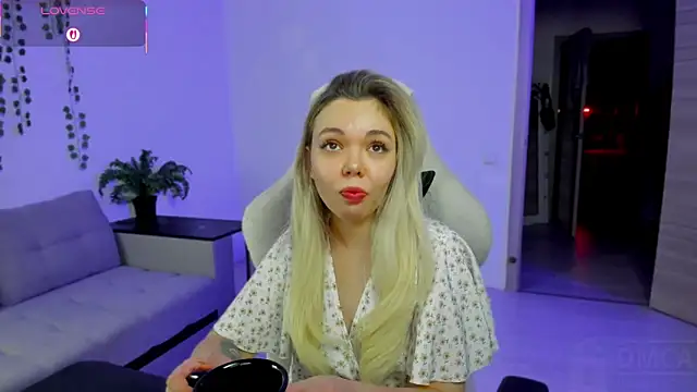 whoa-hoa-hoa-hoa-hoa online show from November 29, 2025, 3:23 pm