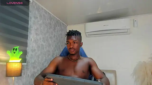 KENDER21  online show from December 17, 2025, 8:36 pm