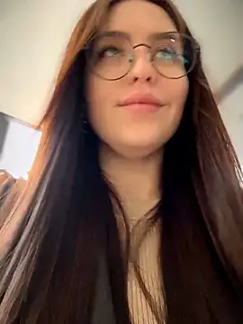 meow girl online show from April 18, 2026, 11:45 am