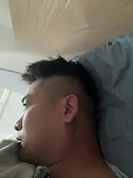 lixiaoshuai8 online show from February 22, 2026, 12:13 am