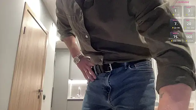 cute mark online show from October 16, 2025, 3:59 am