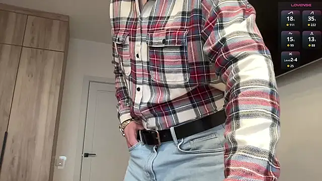 Snapshot of cute_mark chatting on February 9, 2026, 1:42 pm cute mark online show from February 9, 2026, 1:42 pm